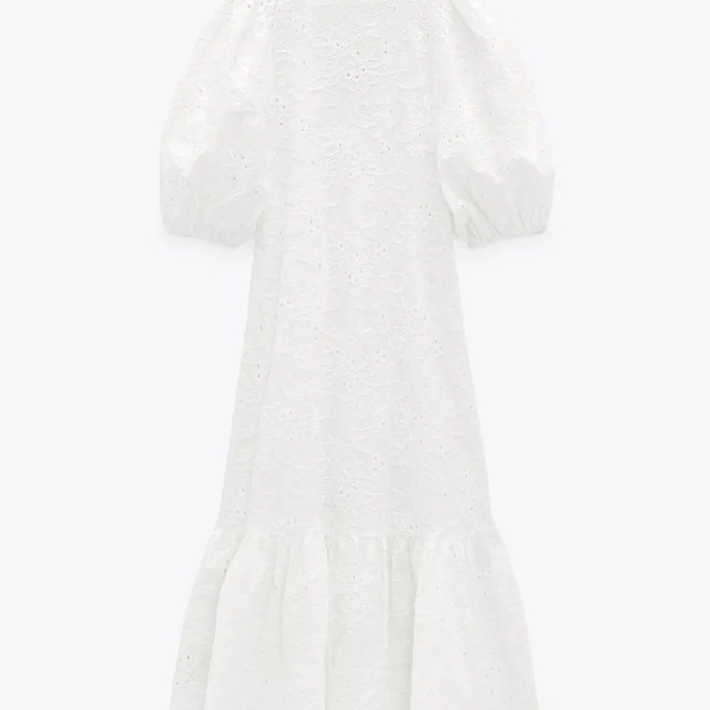 NWT | WHITE OPENWORK EMBROIDERED DRESS